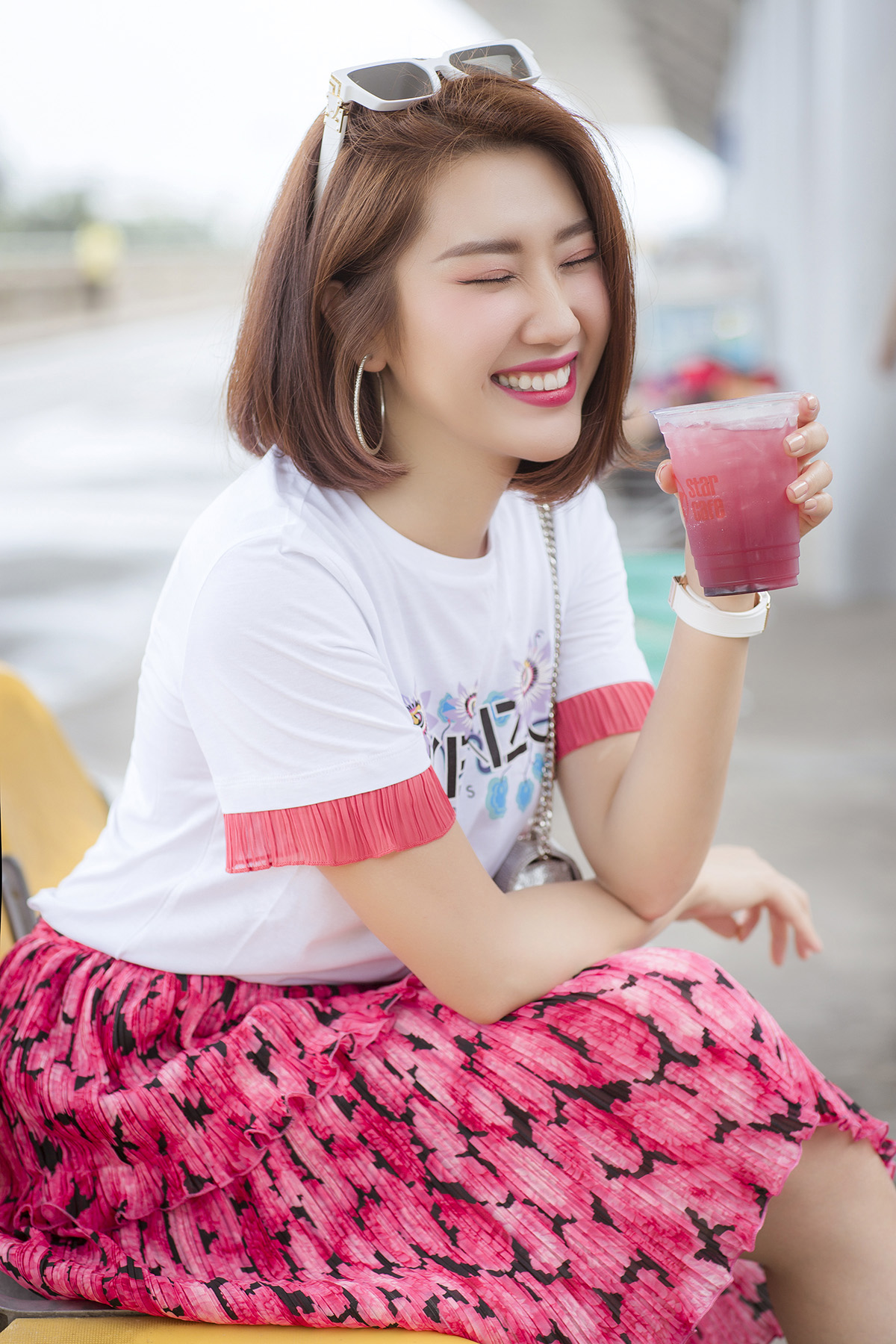 Thúy Ngân khoe gu thời trang trẻ trung, rạng rỡ ở tuổi 29