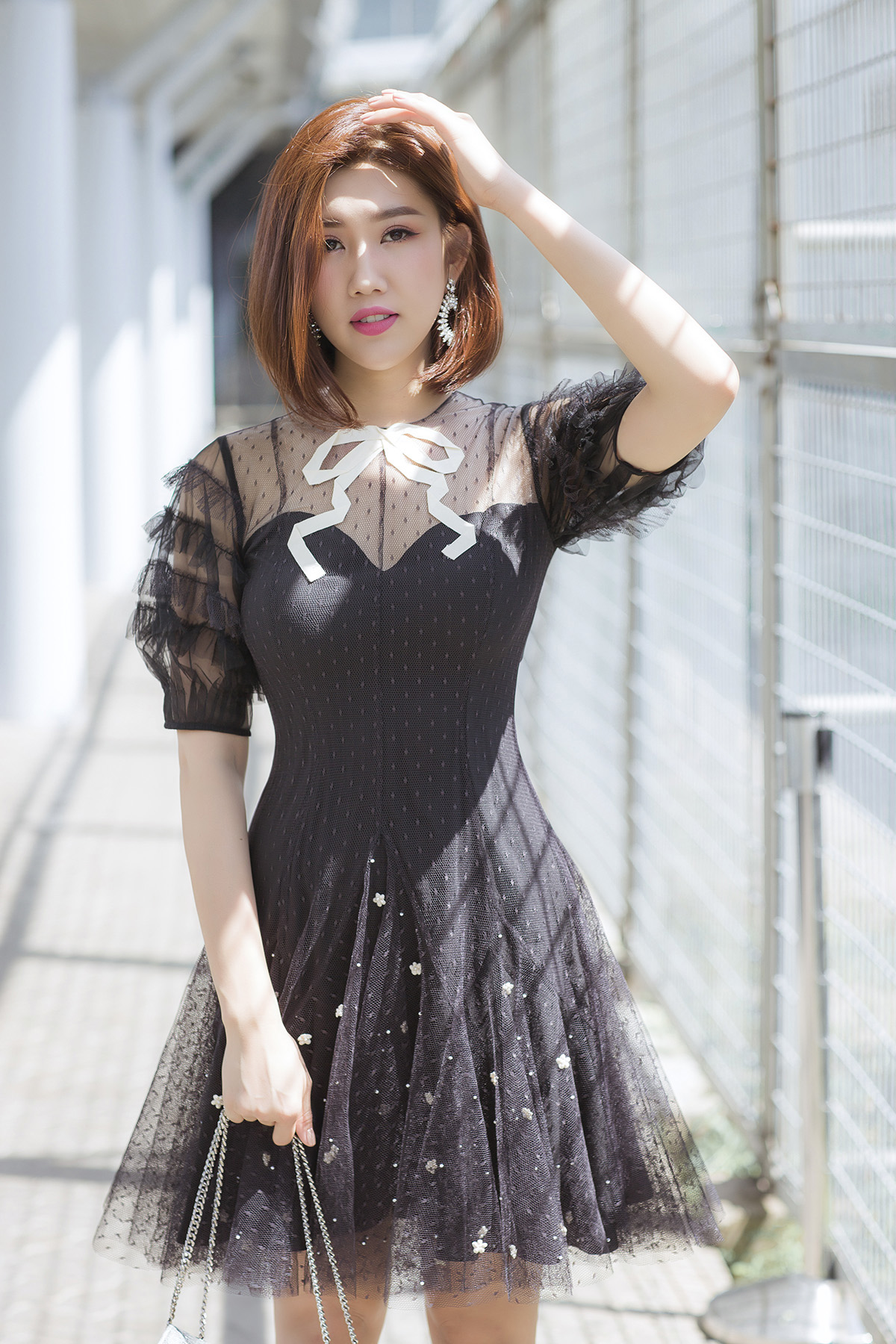 Thúy Ngân khoe gu thời trang trẻ trung, rạng rỡ ở tuổi 29