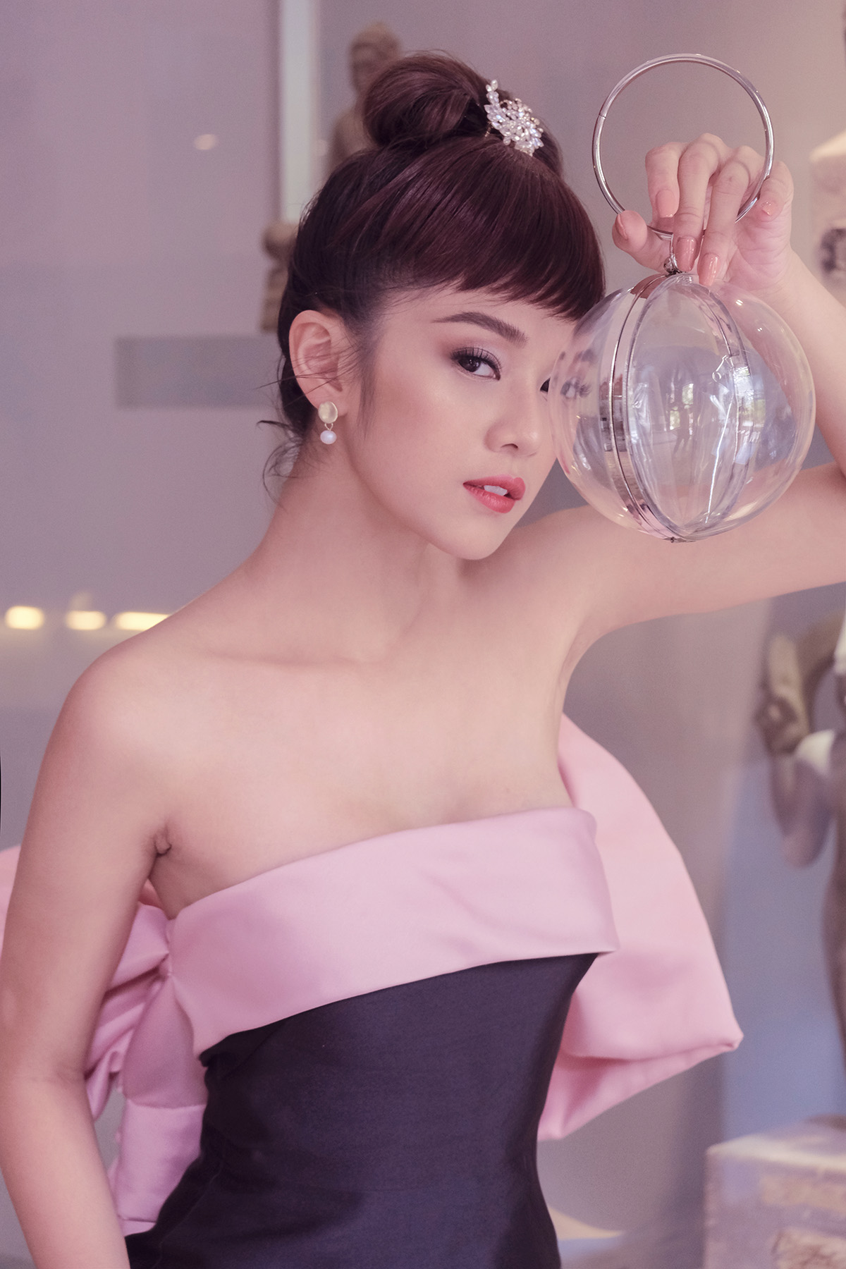 Hoàng Yến Chibi phấn khích khi ‘Thất Sơn Tâm Linh’ công bố lịch chiếu chính thức