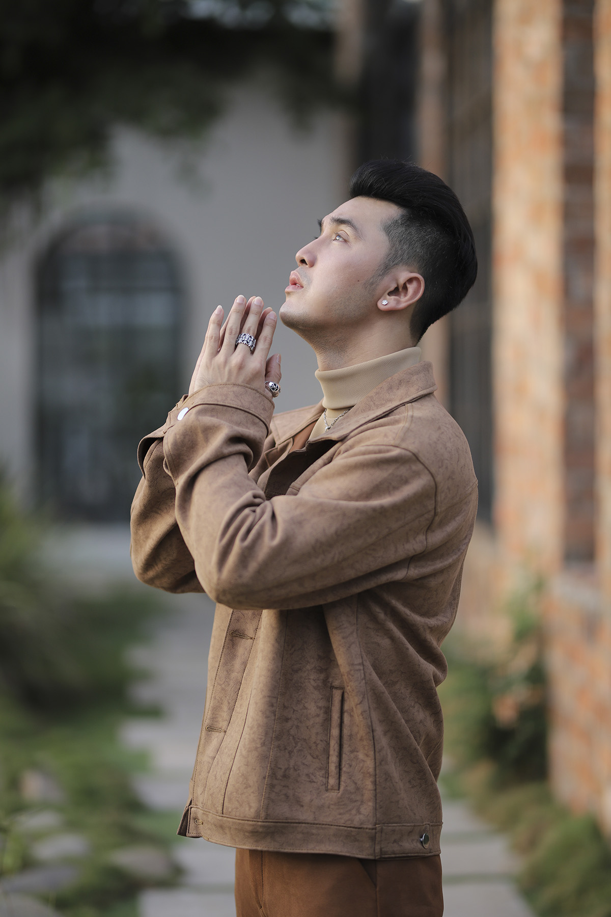 Fan bồi hồi khi nghe Ưng Hoàng Phúc thể hiện lại ca khúc 'Vỡ tan'