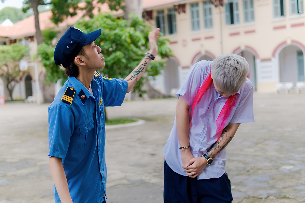 B Ray tung MV 'Yêu như trẻ con' vô cùng đáng yêu khiến fan háo hức