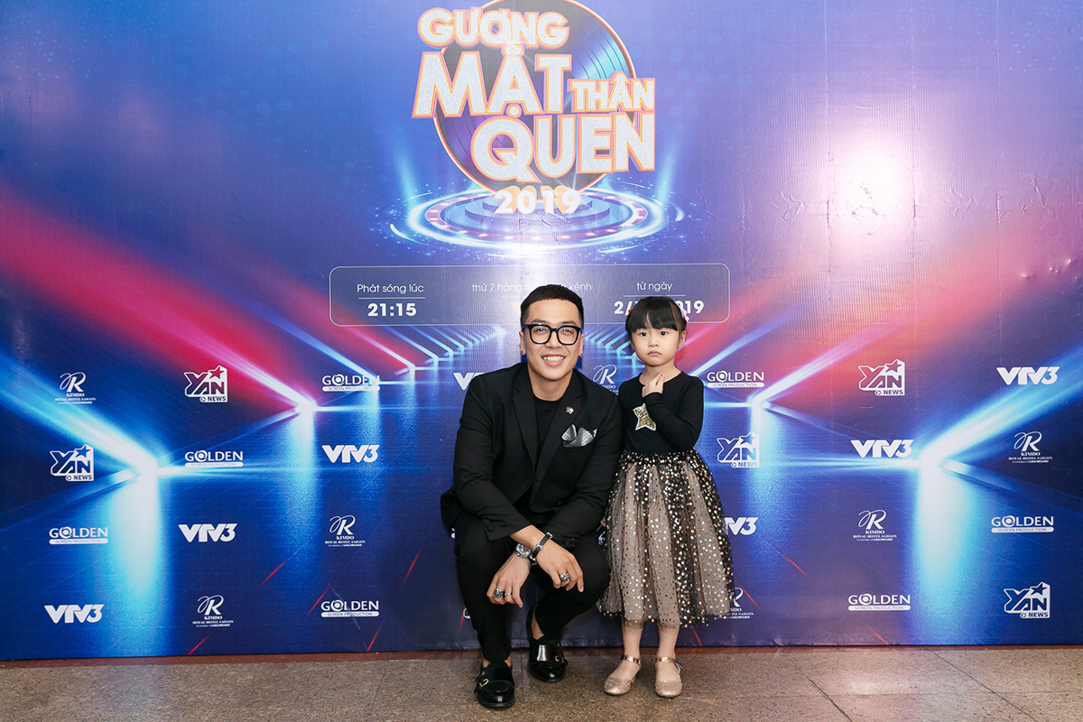Hồ Ngọc Hà ngồi ghế nóng 'Gương mặt thân quen 2019' khiến dàn thí sinh háo hức