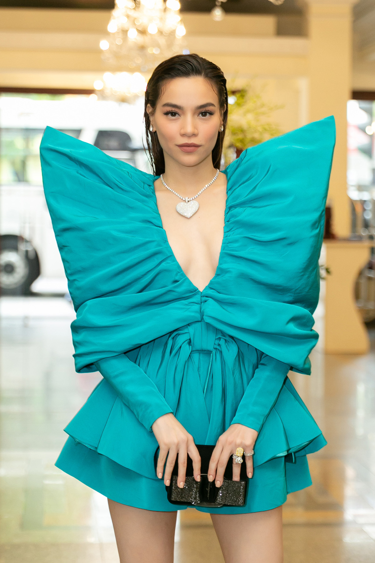 Hồ Ngọc Hà ngồi ghế nóng 'Gương mặt thân quen 2019' khiến dàn thí sinh háo hức