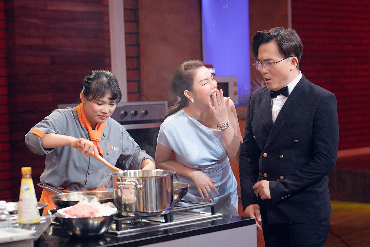 Đưa ra yêu sách 'Ăn ngon dáng thon', Lý Nhã Kỳ khiến các Chef căng não