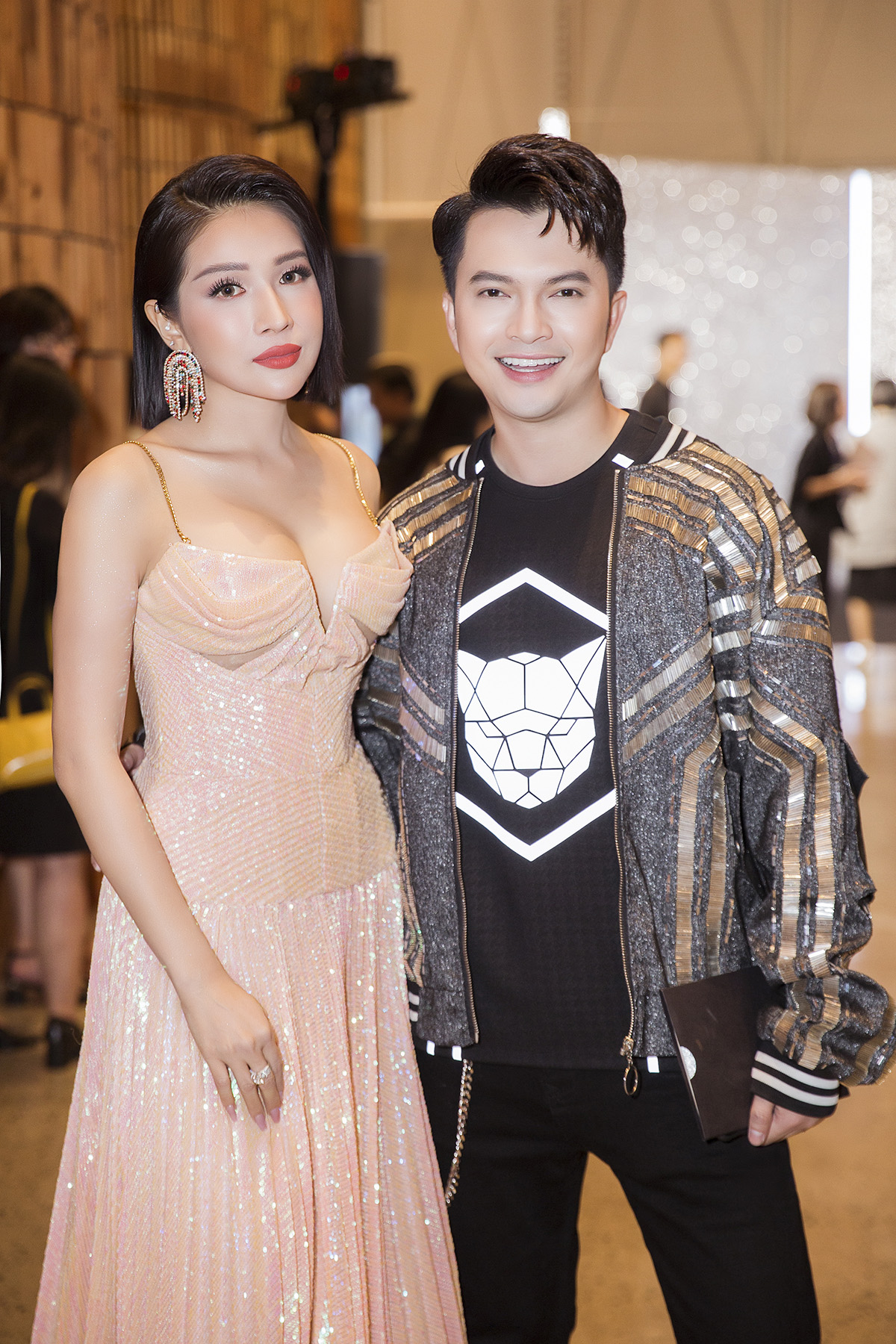 Nam Cường lột xác trẻ trung, cá tính đi xem show thời trang Chung Thanh Phong