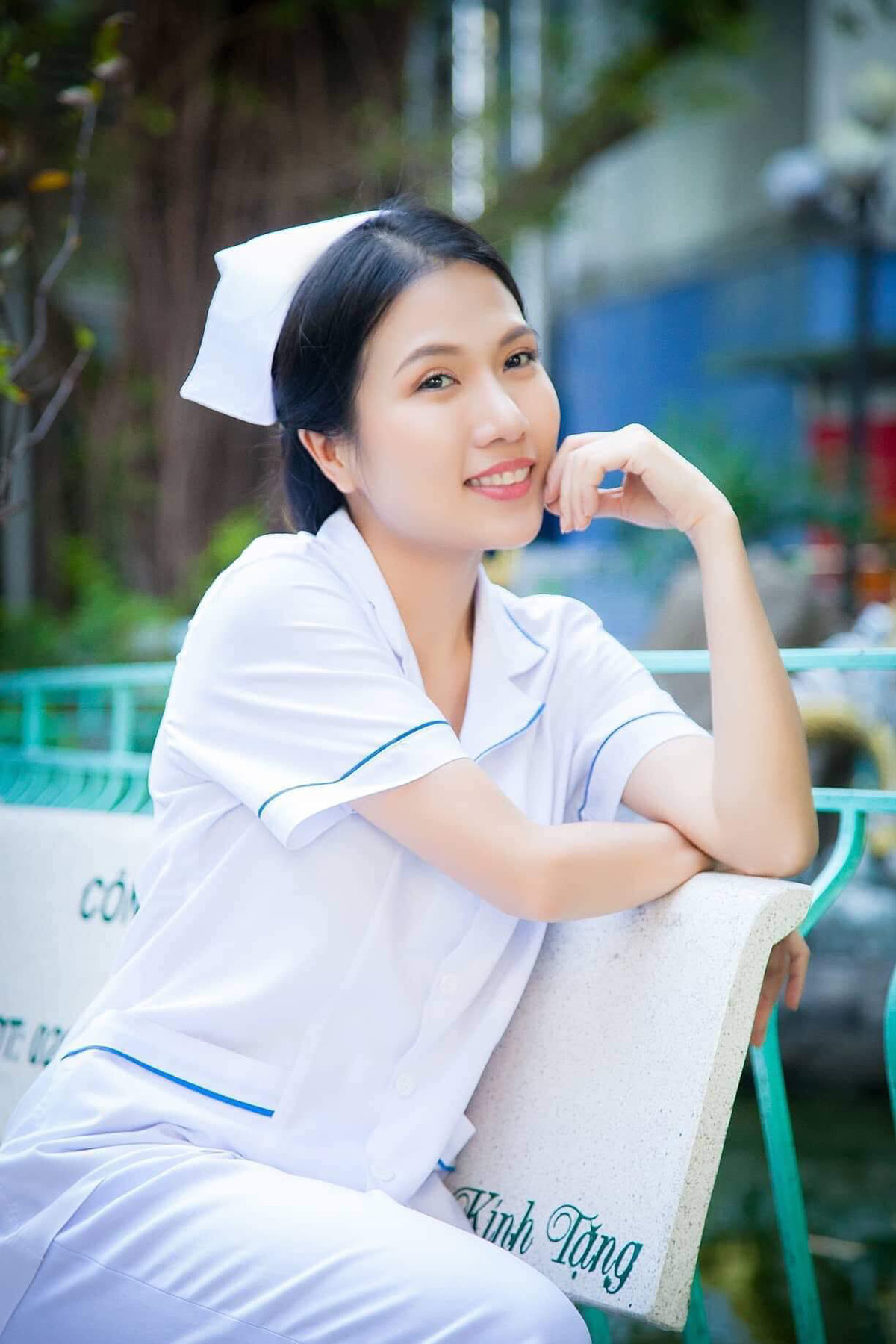 'Chuyên trị' vai y tá trong loạt phim ăn khách, Thùy Dương hạnh phúc được khán giả đặt cho biệt danh 'y tá quốc dân'