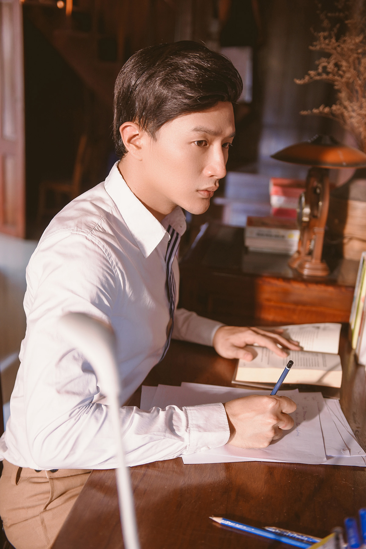 Hồi hộp tột cùng nhưng cũng không kém phần xúc động, 'Bất chấp yêu anh' của Dược sĩ Tiến khiến khán giả phấn khích