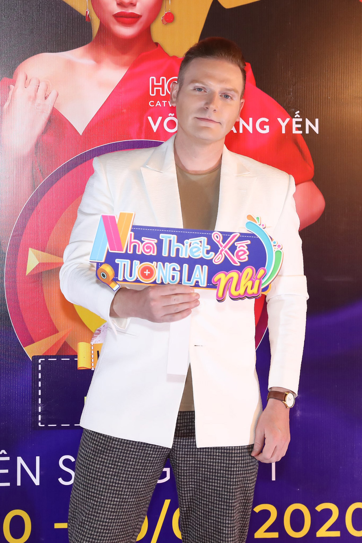 'Nhà thiết kế tương lai nhí' mùa đầu tiên: NTK Hoàng Minh Hà cầm trịch show, Hương Giang ẩn ý 'tình chị em cây khế' với Võ Hoàng Yến