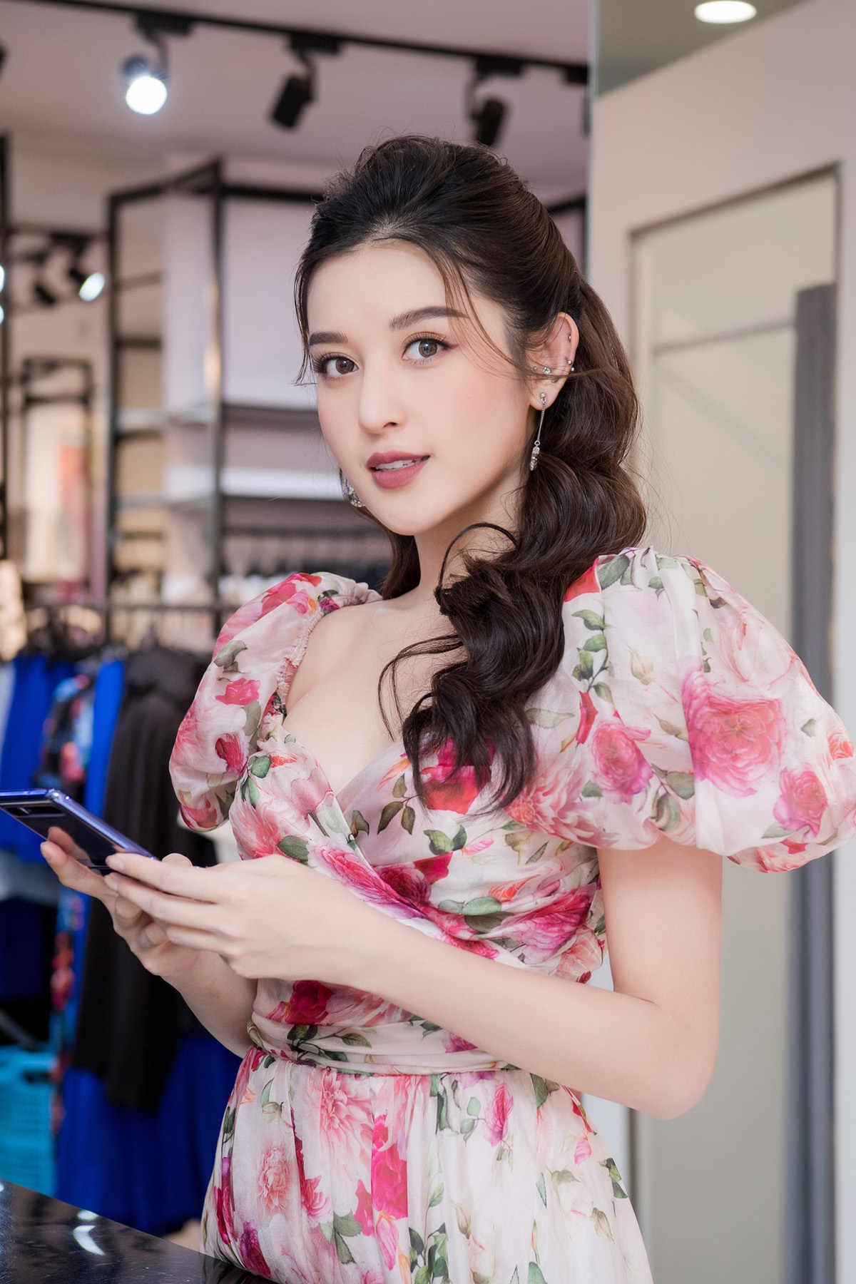 Á hậu Huyền My gây thương nhớ với vẻ đẹp tựa công chúa