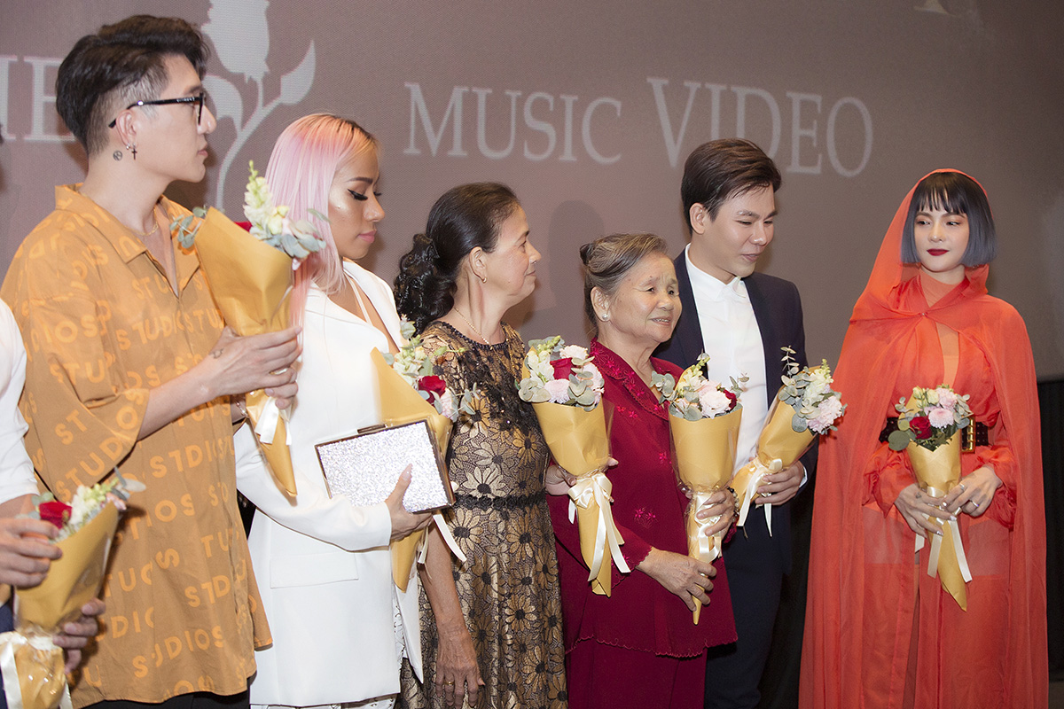 Debut với MV đầy thông điệp, Bảo Yến Rosie mong khán giả xem lại 10 lần để hiểu rõ hơn