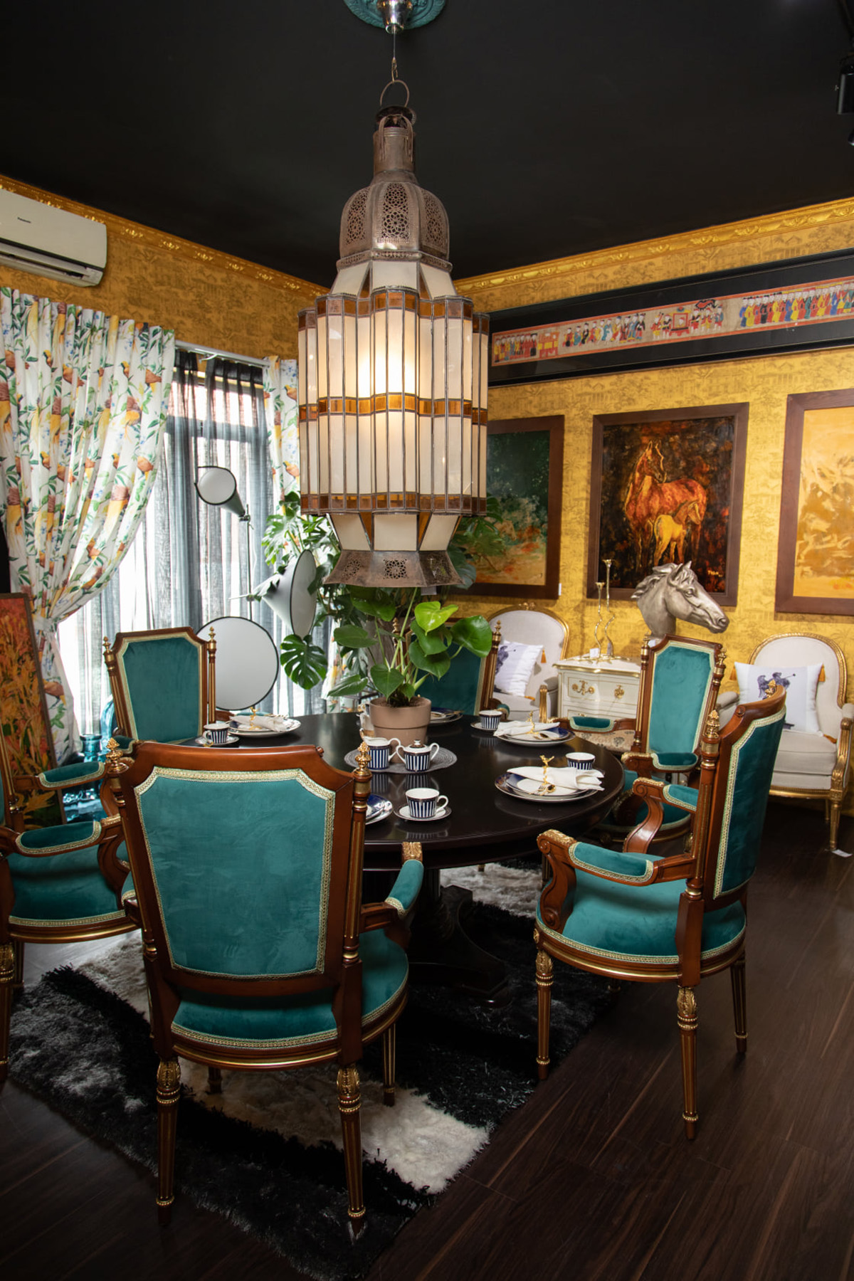 SaiGon’s Elite - Điểm hẹn lý tưởng cho thực khách có tâm hồn lãng mạn, duy mỹ, say đắm nghệ thuật
