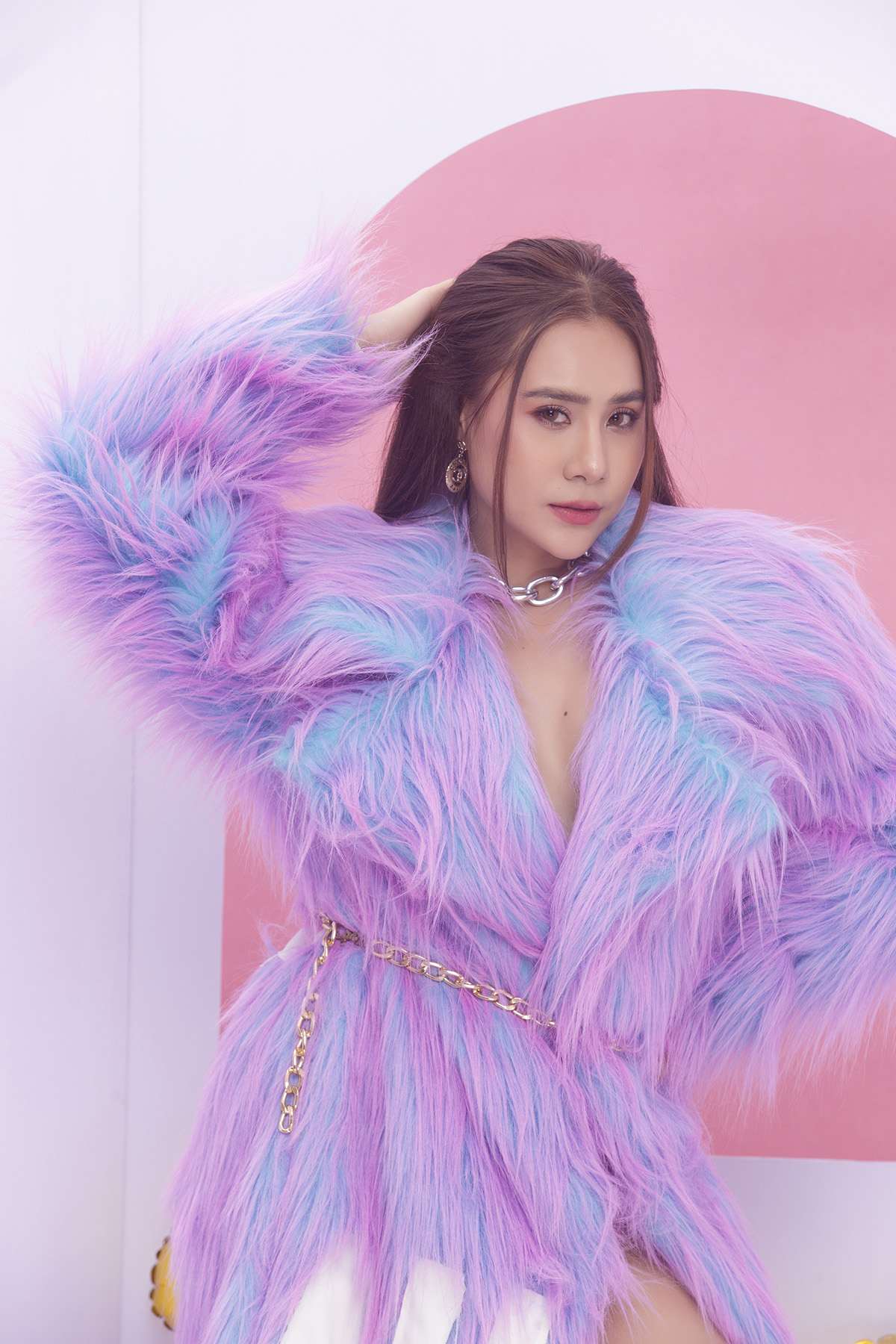 Hồ Bích Trâm: “Tôi lì lắm, có thể bán xe, bán nhà để tiếp tục làm phim nếu như không ai tài trợ”