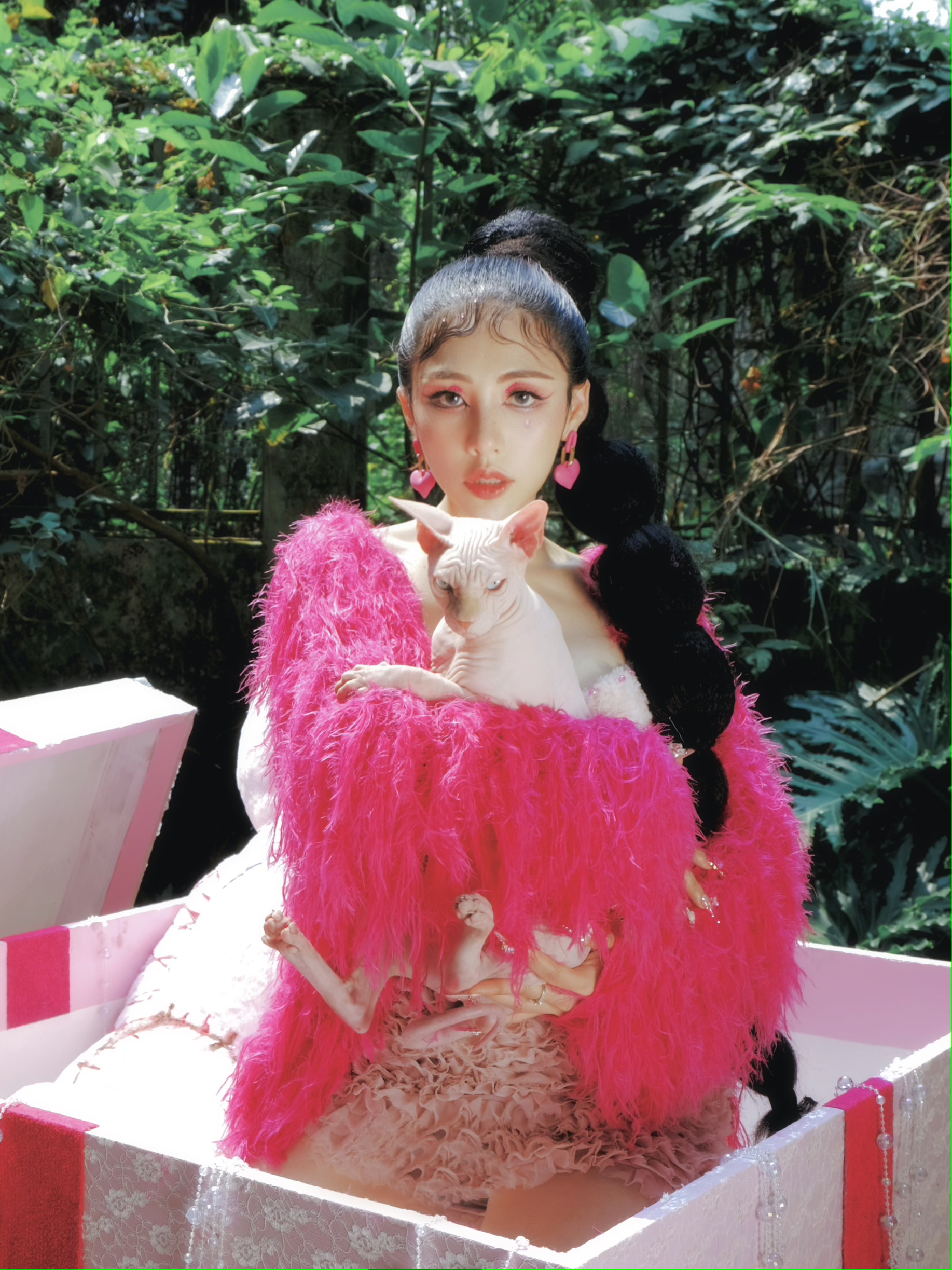 Du Uyên tung bộ ảnh nóng bỏng chào tuổi mới trước thềm ra mắt MV comeback