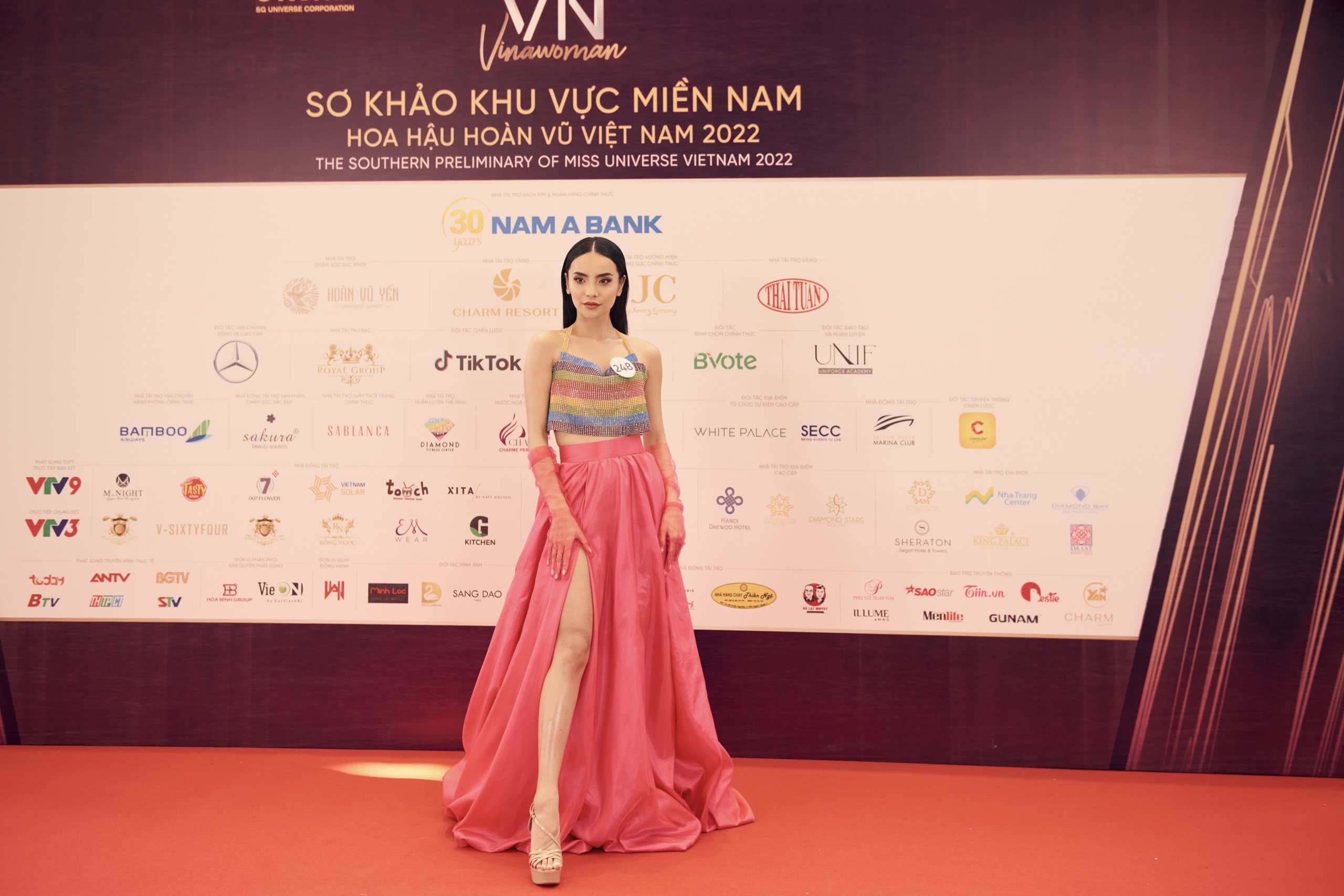 Bùi Linh Chi ghi điểm với trang phục nổi bật, mang thông điệp ý nghĩa đến vòng sơ khảo Hoa Hậu Hoàn Vũ Việt Nam 2022